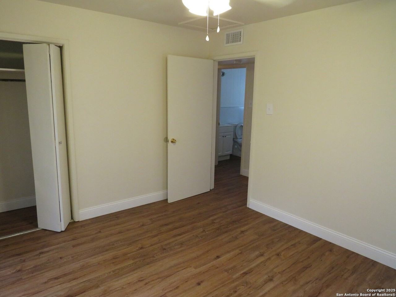 419 Anton Dr - Photo 4 of 15