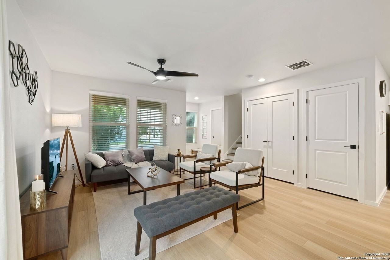 1104 South Gevers Street - Photo 3 of 27