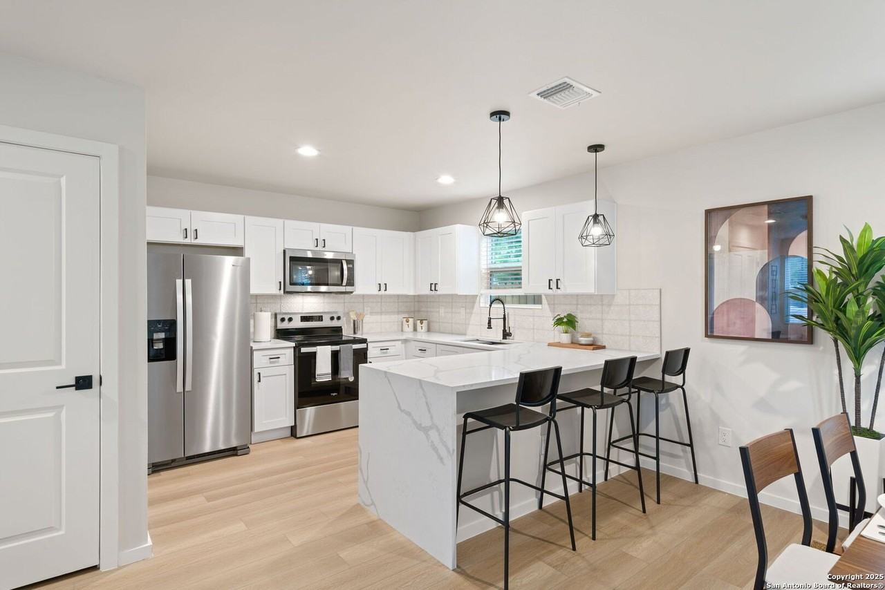 1104 South Gevers Street - Photo 7 of 27