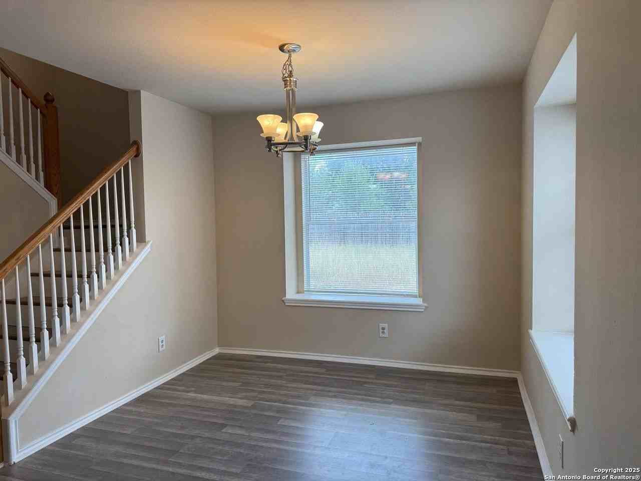 9061 Clearwood Path - Photo 4 of 23