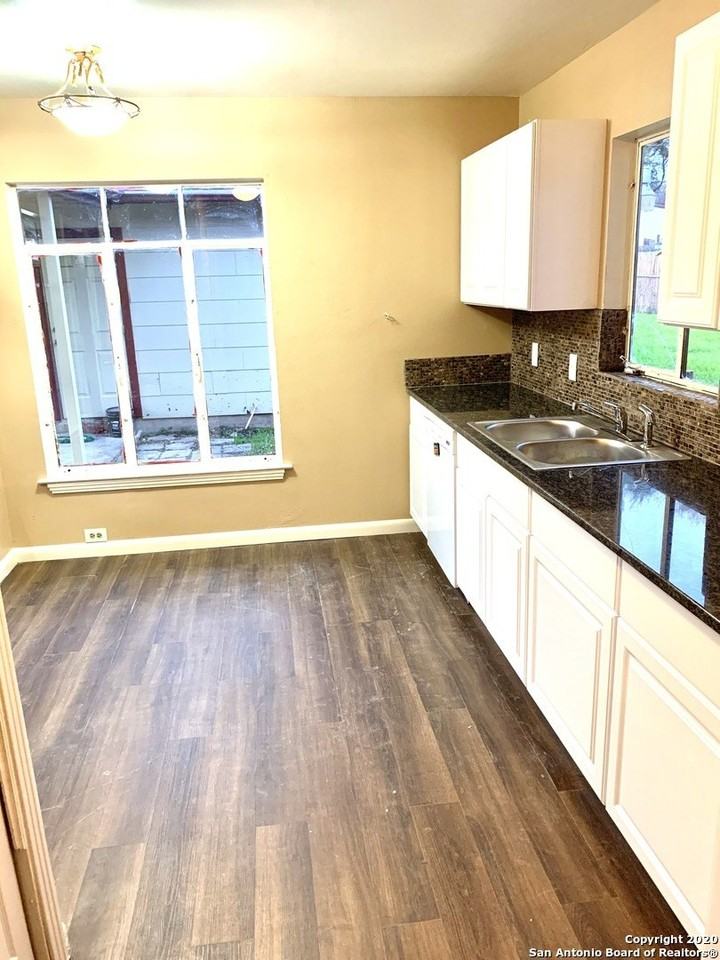 69 Vaughan Pl - Photo 4 of 16