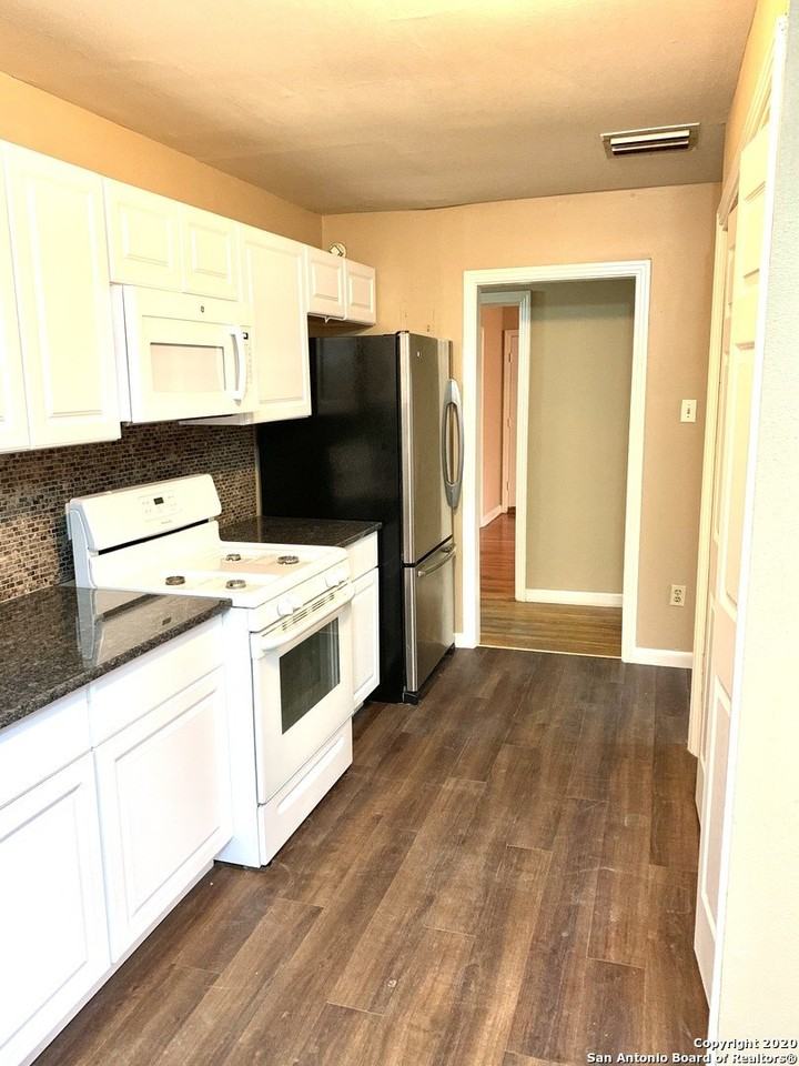 69 Vaughan Pl - Photo 5 of 16