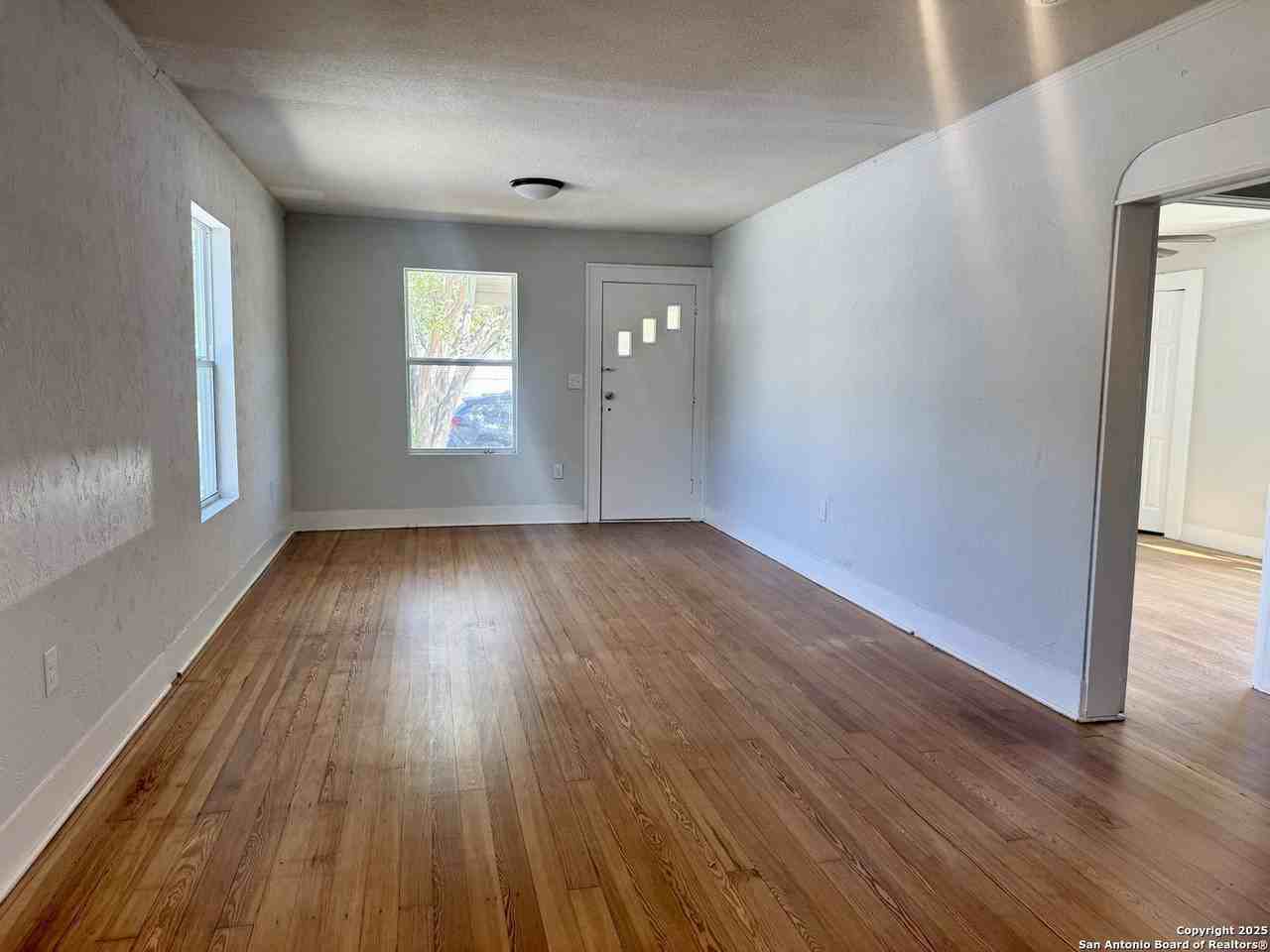 108 Robert E Lee Apt 1 #1 - Photo 2 of 13