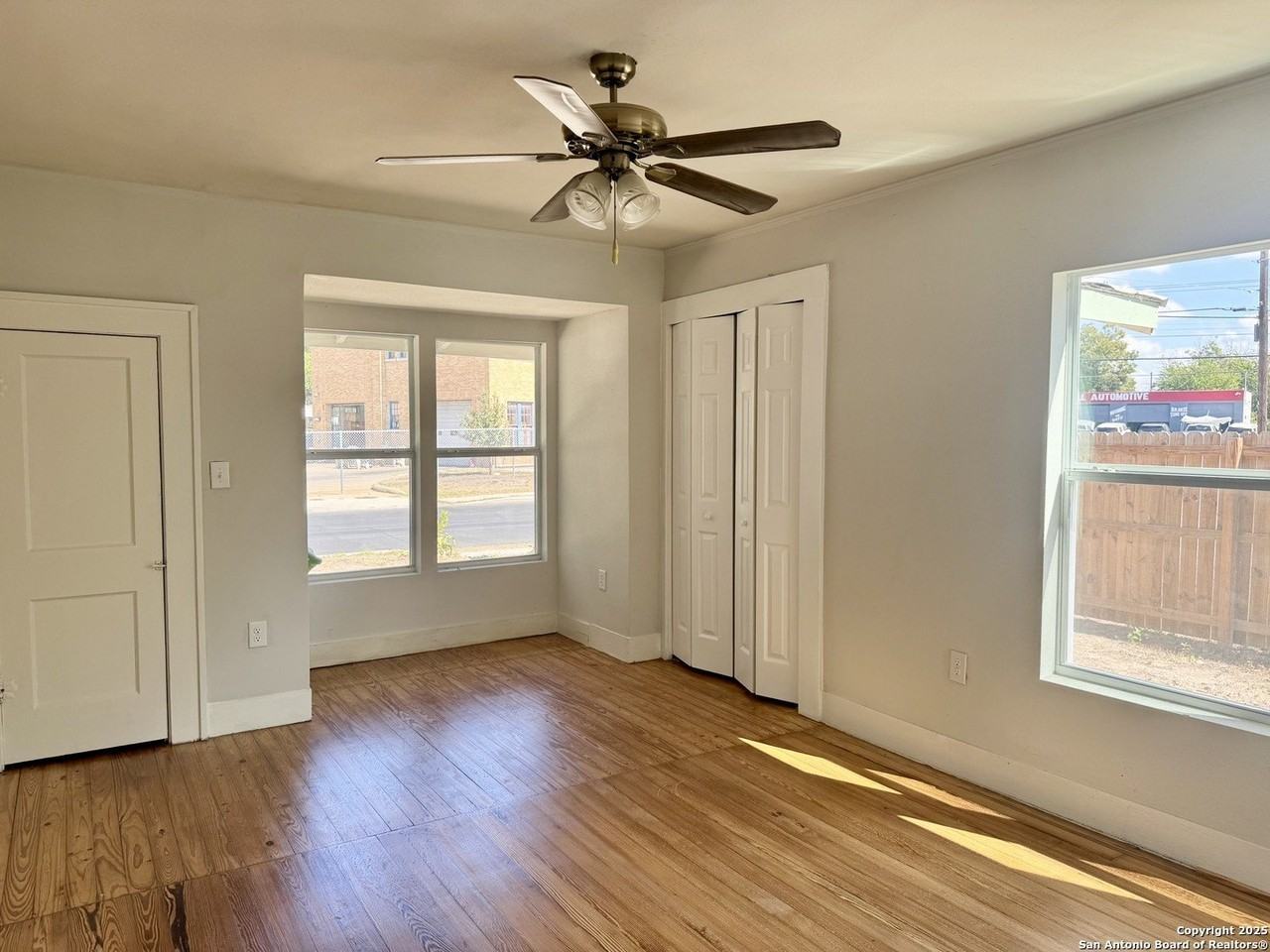 108 Robert E Lee Apt 1 #1 - Photo 4 of 13