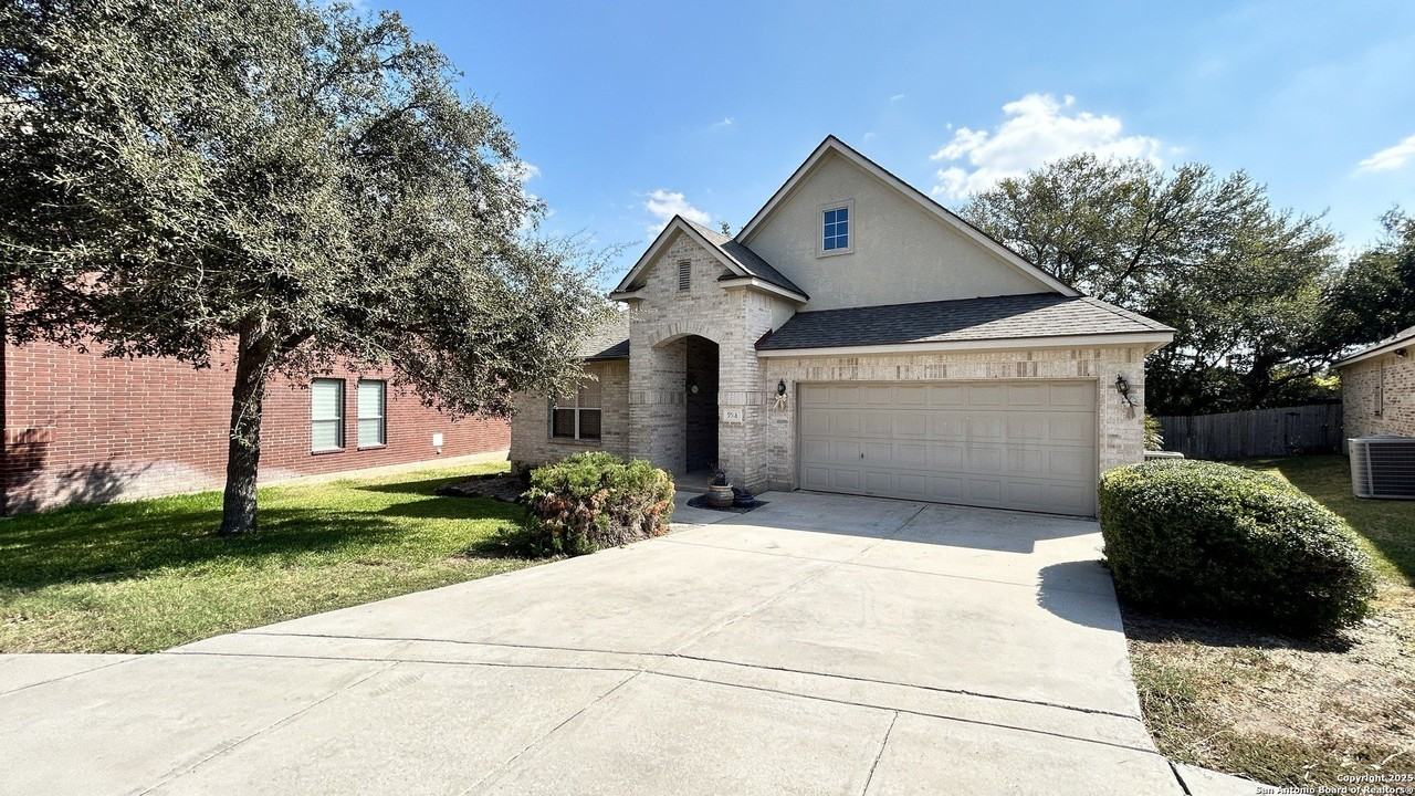 9518 Horserace - Photo 2 of 42