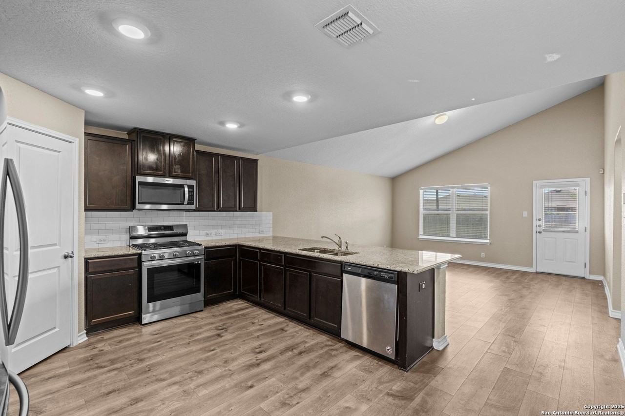 13306 Needle Grass - Photo 5 of 27