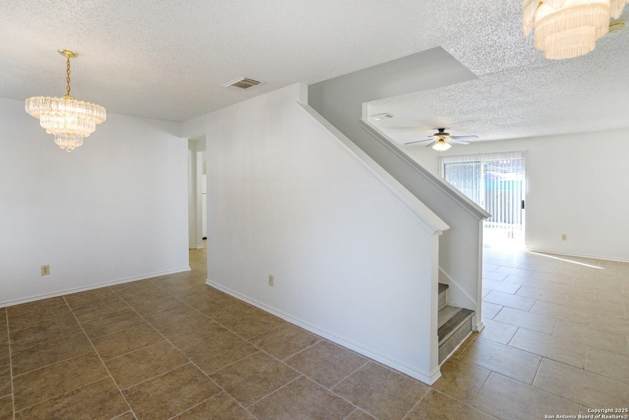 11014 Scenic Pt - Photo 4 of 50