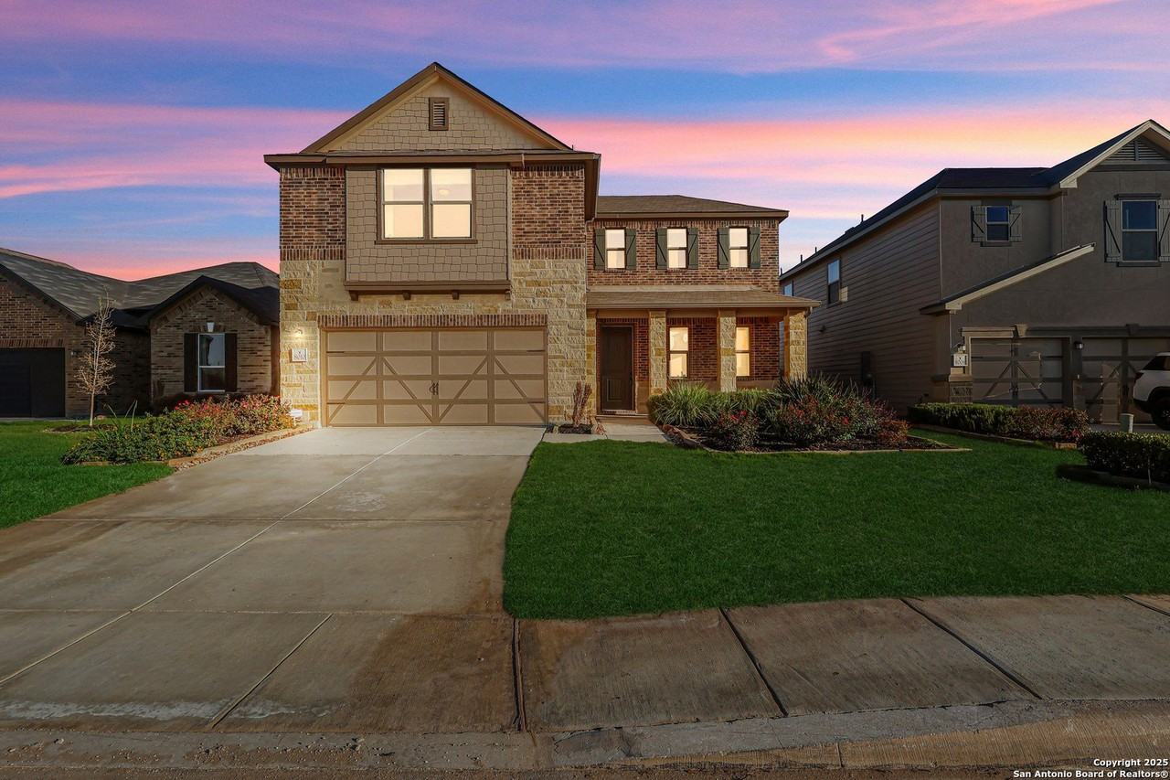 8010 Kingfisher Lndg - Photo 3 of 25