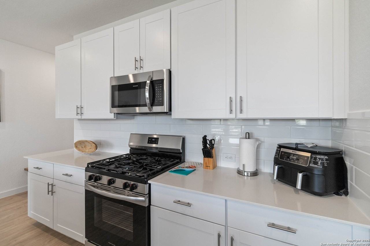 5708 Basil Chase - Photo 6 of 24