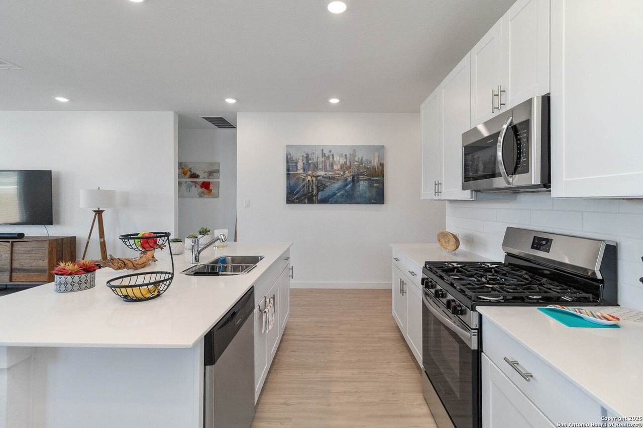 5708 Basil Chase - Photo 7 of 24