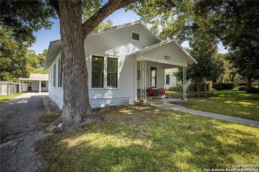 271 Willow Ave - Photo 2 of 22