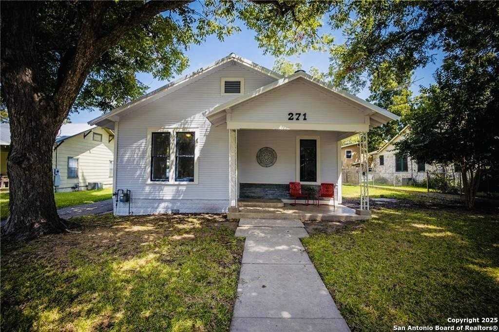 271 Willow Ave - Photo 3 of 22