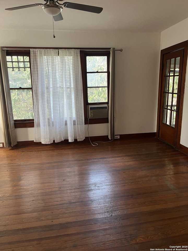 418 West Mulberry Avenue - Photo 6 of 27