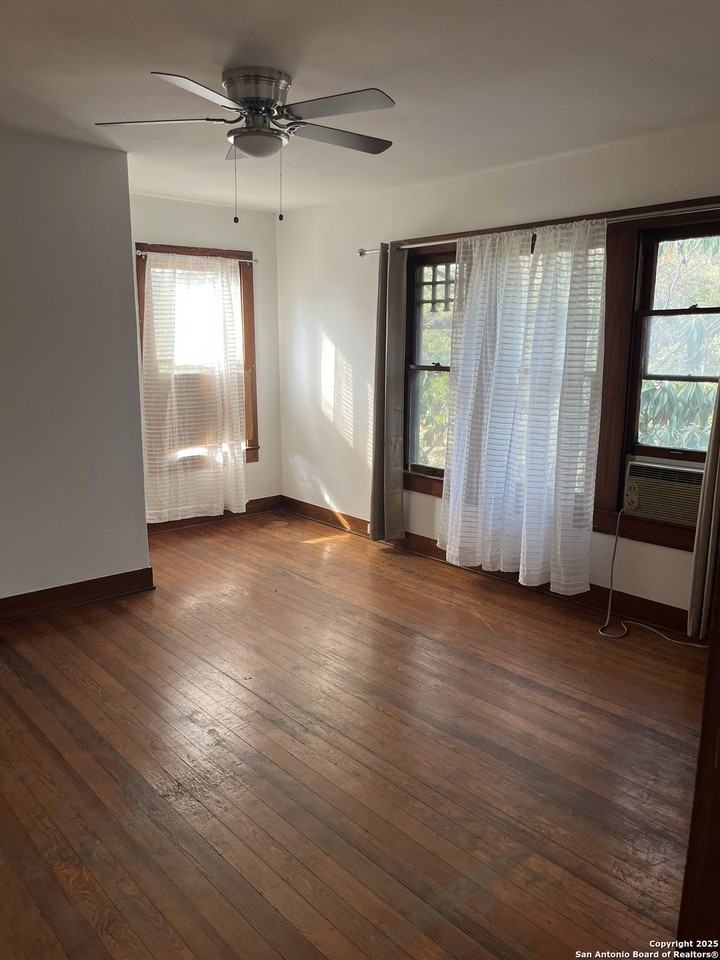 418 West Mulberry Avenue - Photo 7 of 27