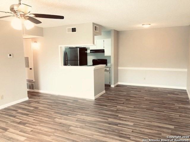 1819 Babcock Rd Apt 411 #411 - Photo 4 of 13