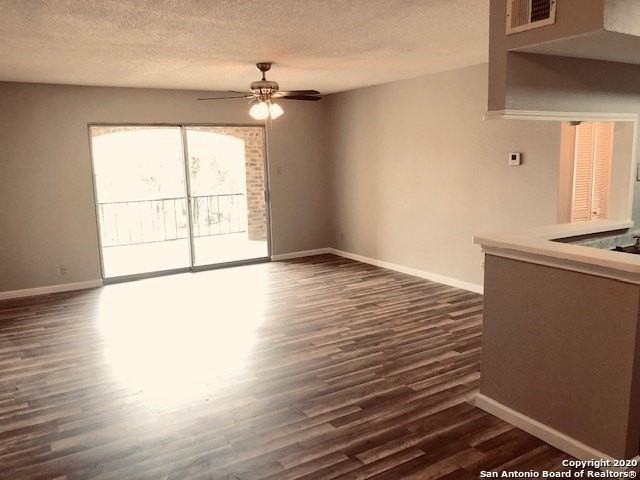 1819 Babcock Rd Apt 411 #411 - Photo 5 of 13