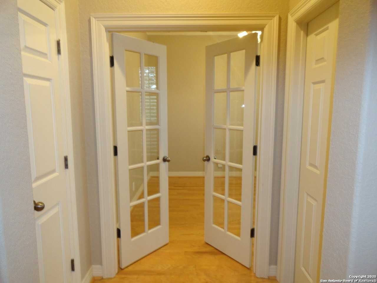 1135 Via Belcanto - Photo 6 of 14