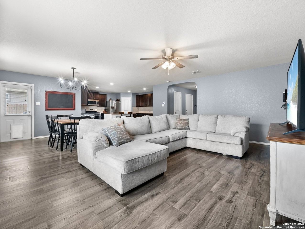 15223 Cinnamon Teal - Photo 2 of 33