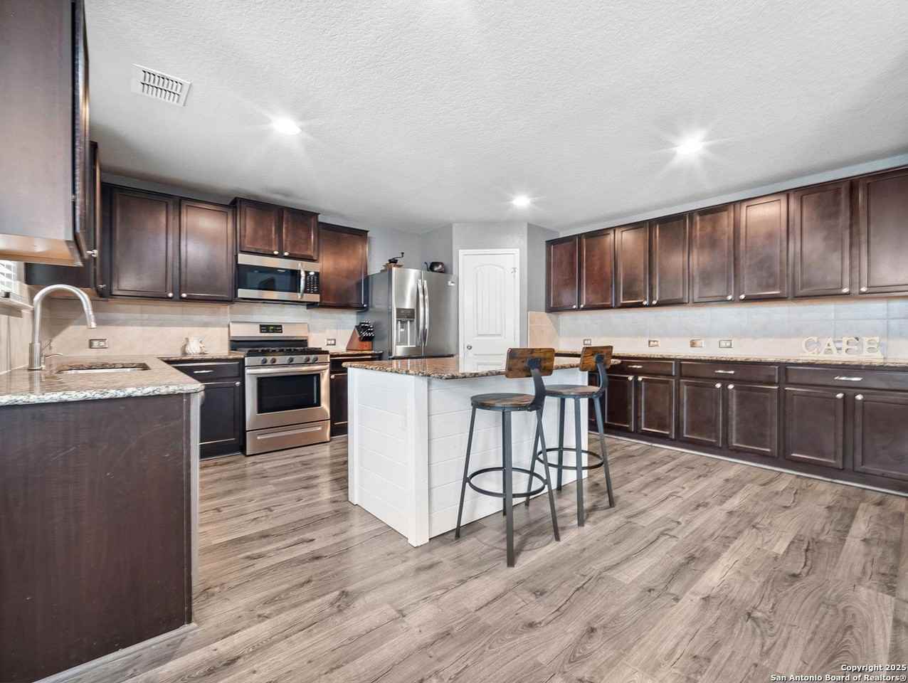 15223 Cinnamon Teal - Photo 4 of 33