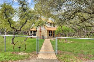 featured image of 100 Cherokee Lane