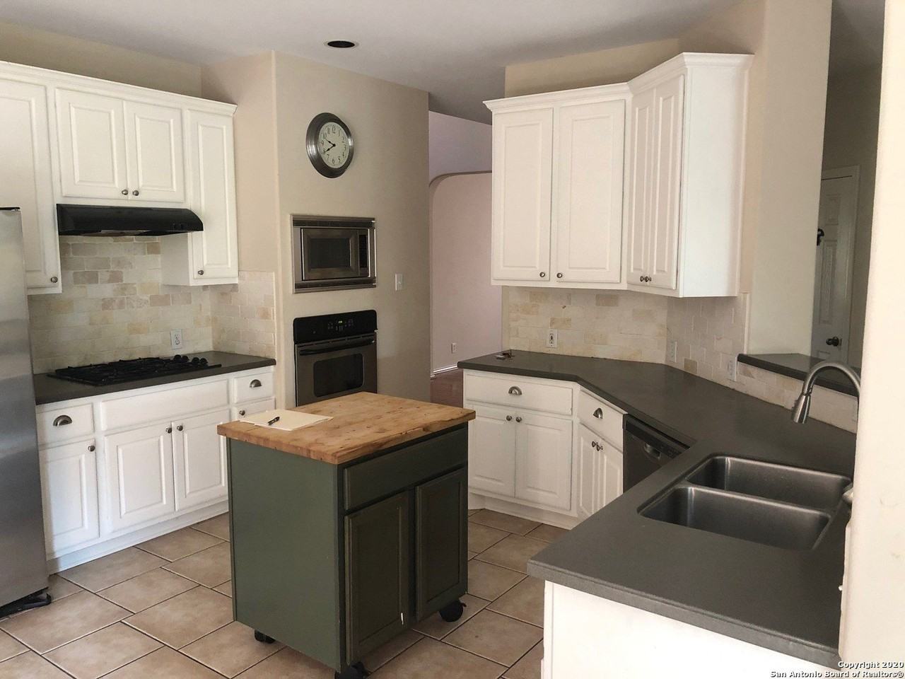 18702 Rogers Lk - Photo 6 of 18