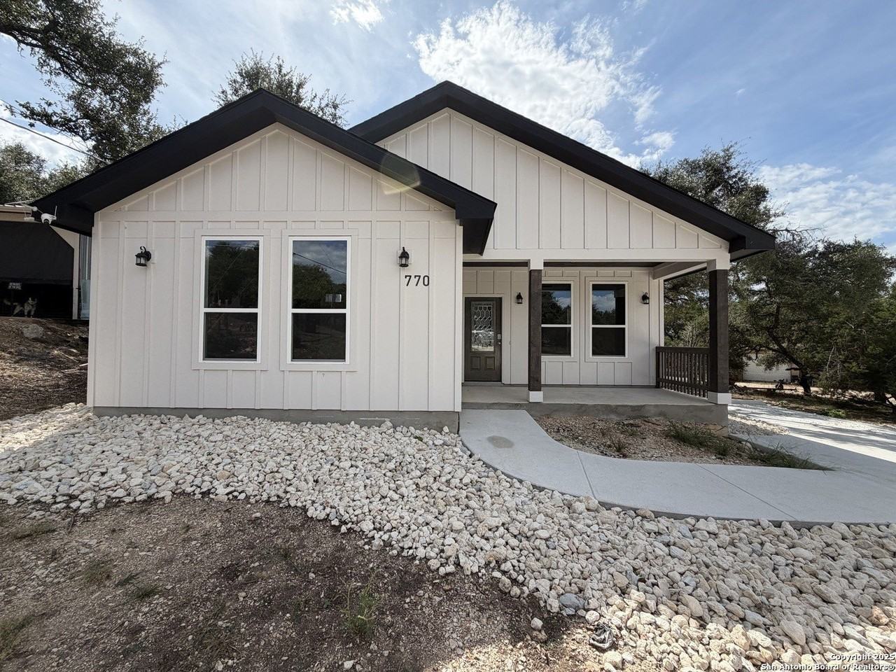 770 Buck Run Pass - Photo 4 of 31