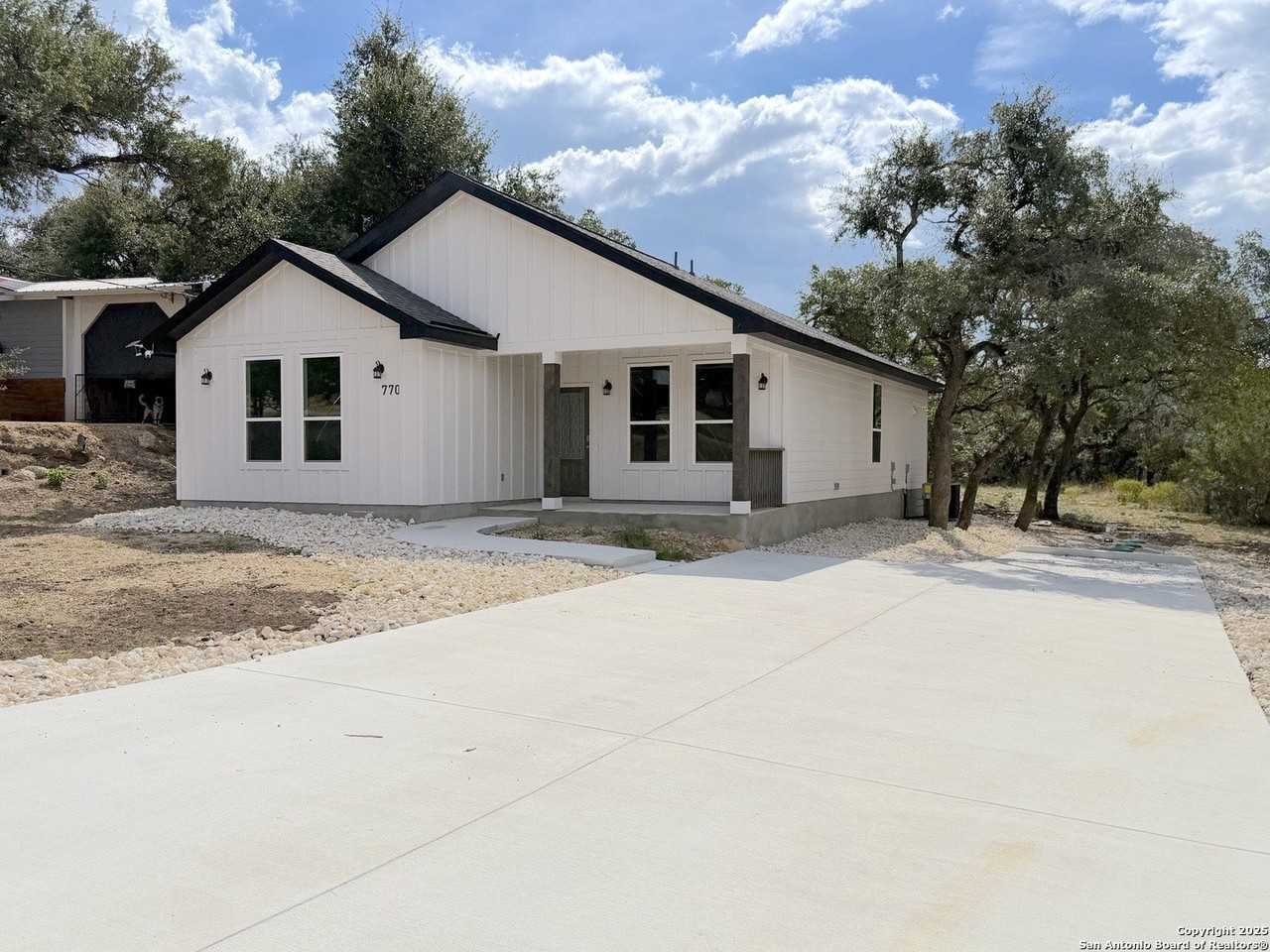 770 Buck Run Pass - Photo 7 of 31