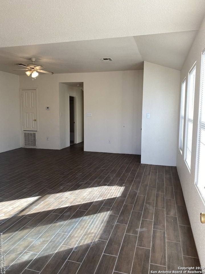 11220 Center Point - Photo 4 of 15