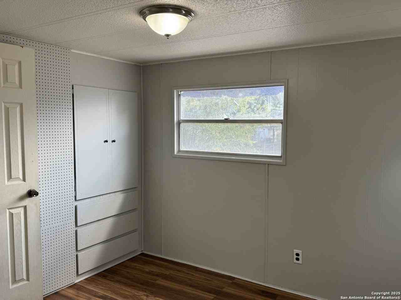 8415 Braewick Drive - Photo 4 of 19