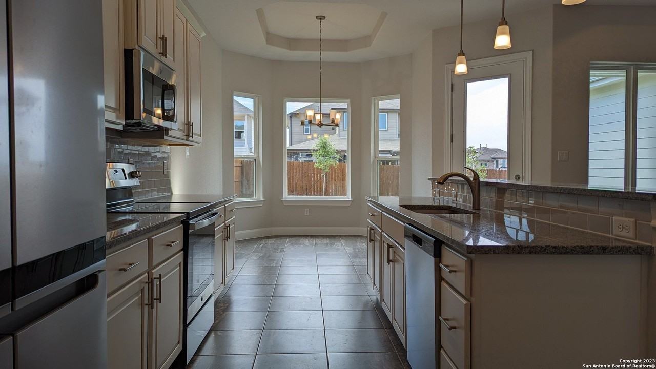 6931 Comanche Cougar - Photo 6 of 32