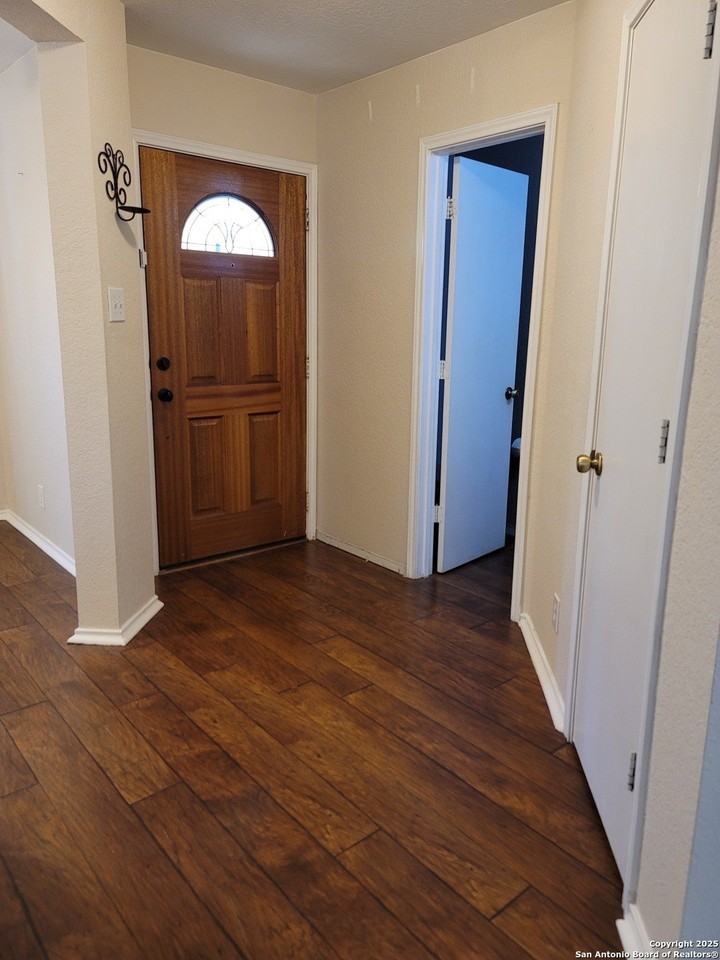 4923 Bending Elms - Photo 2 of 31