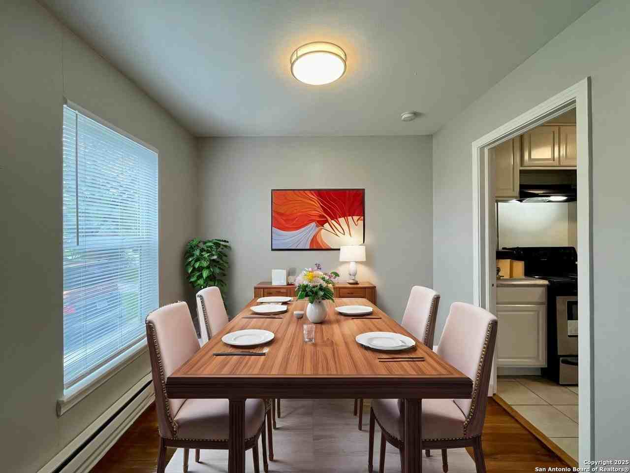 243 Deerwood Dr - Photo 3 of 29