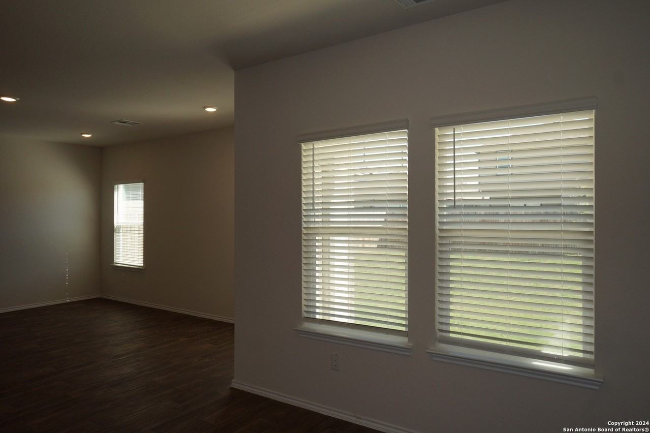 3110 San Antonio - Photo 7 of 44