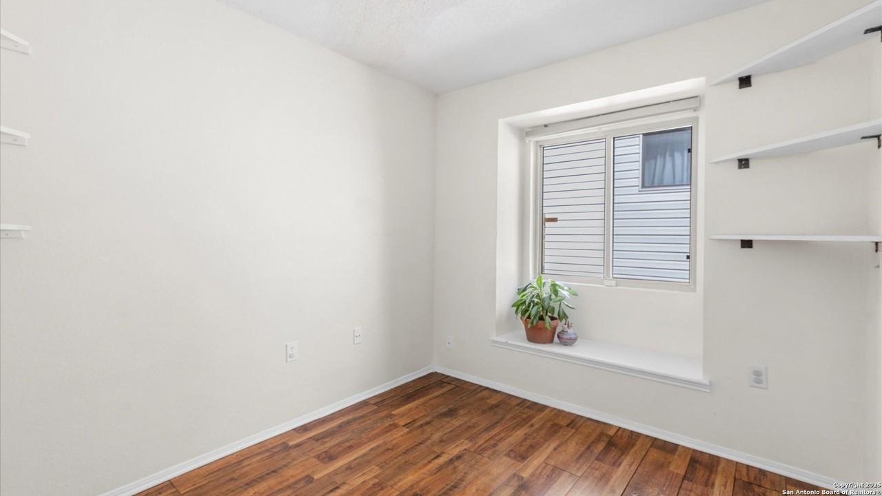 9739 Wagon Train - Photo 5 of 31