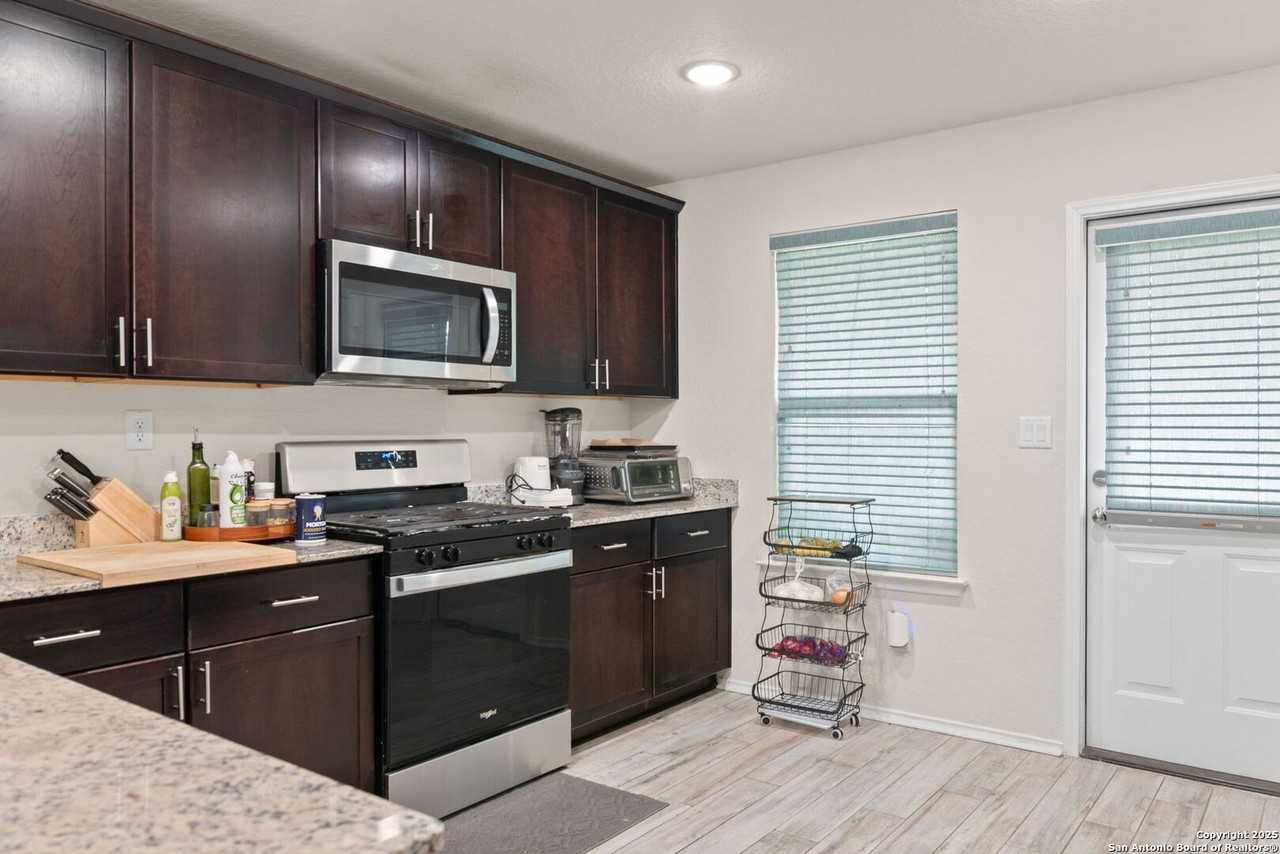 13734 Crossbow Ridge - Photo 5 of 16