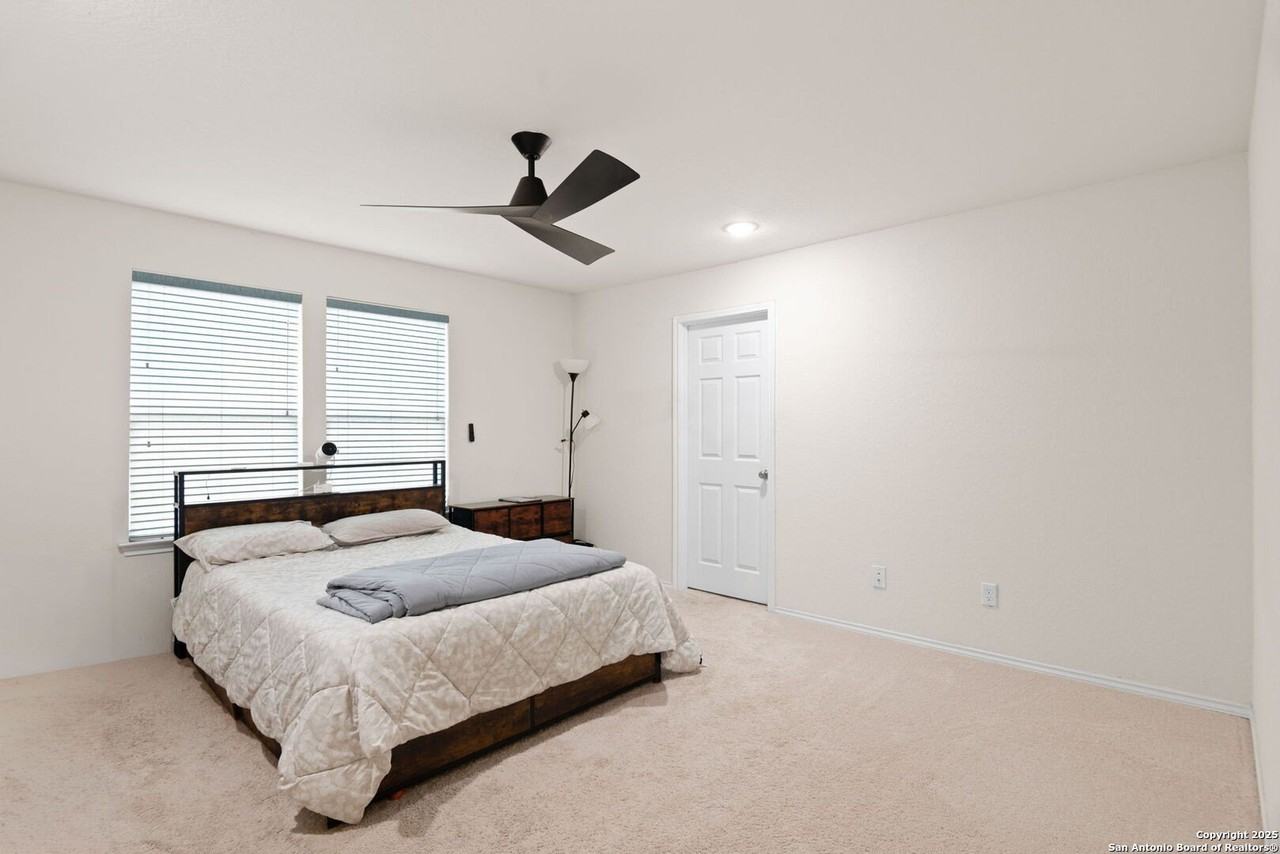 13734 Crossbow Ridge - Photo 7 of 16