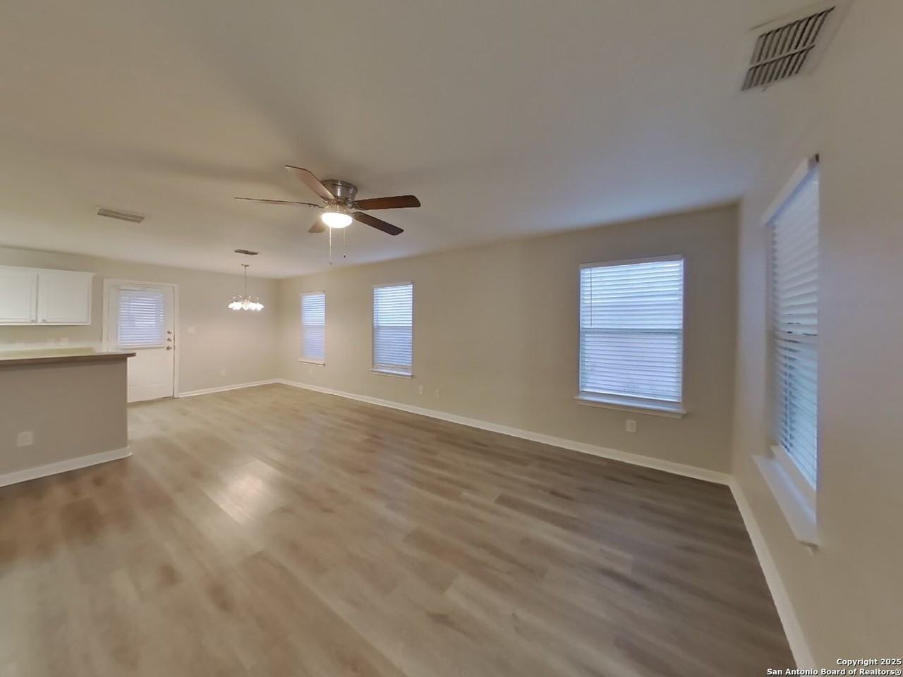 5731 Butch Cyn - Photo 3 of 15