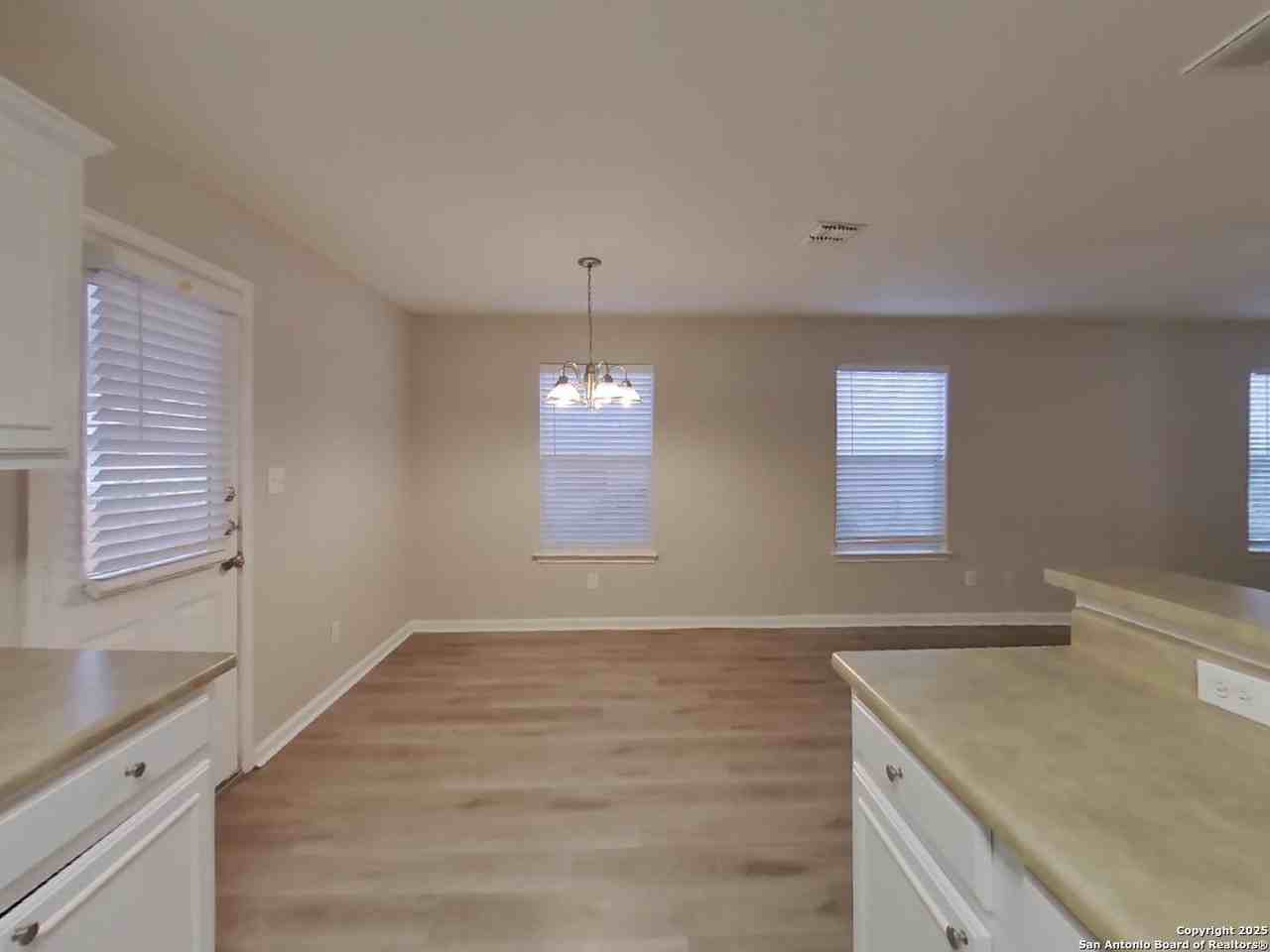 5731 Butch Cyn - Photo 5 of 15