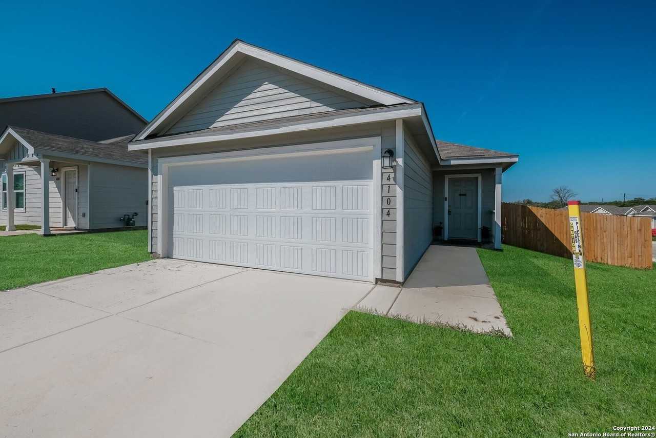 4104 Waterfall Cove - Photo 2 of 22