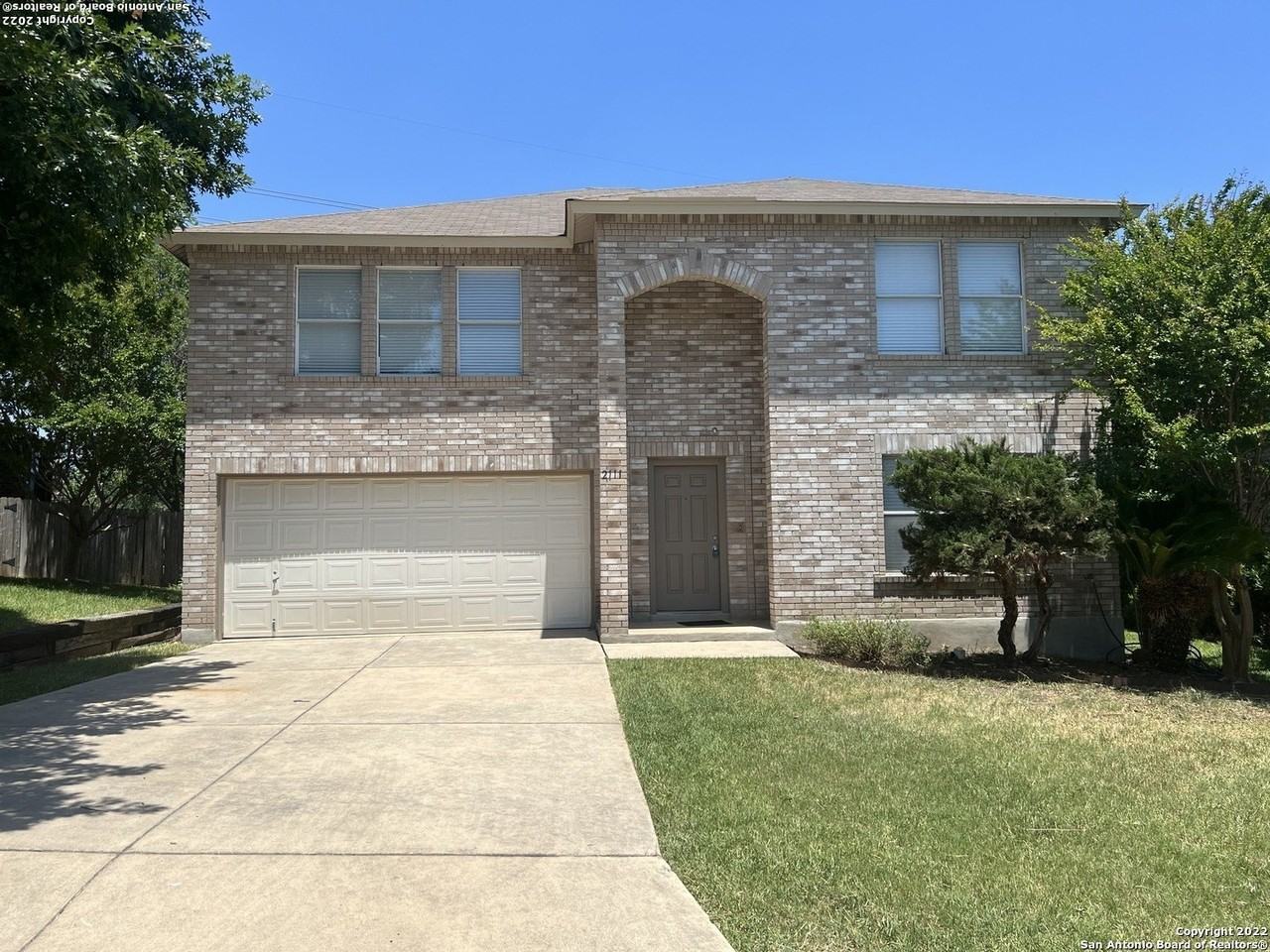 2111 Domal Ln - Photo 2 of 30