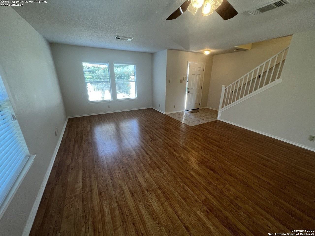 2111 Domal Ln - Photo 4 of 30