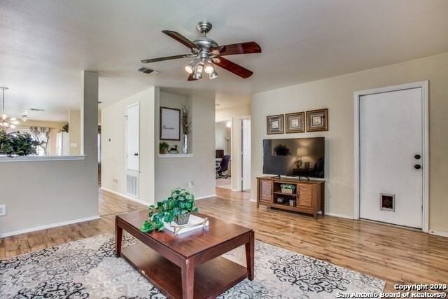 8719 Shaenwest - Photo 5 of 23