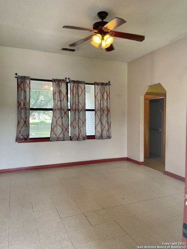 326 Channing Ave - Photo 5 of 21