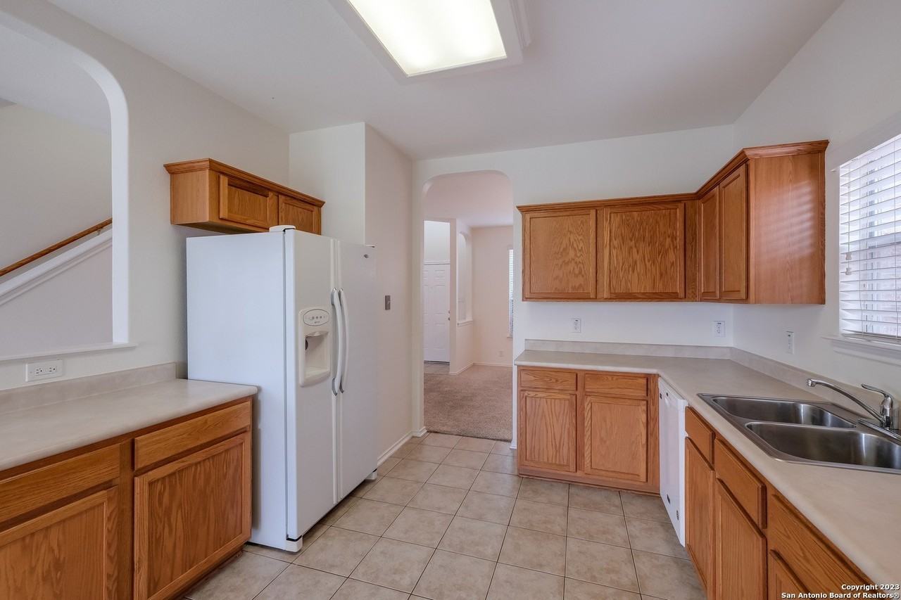 13526 Riverbank Pass - Photo 6 of 23