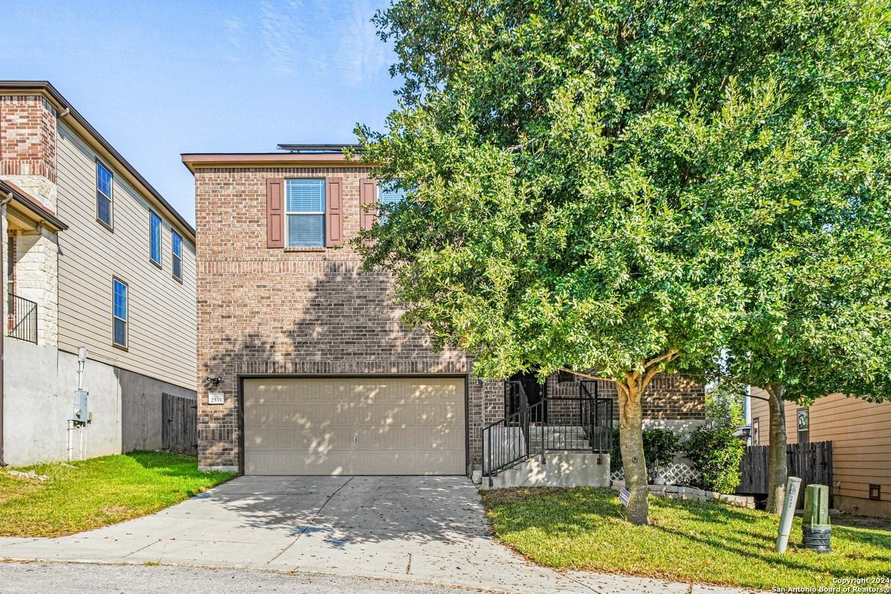 2535 Villa Borghese - Photo 2 of 39