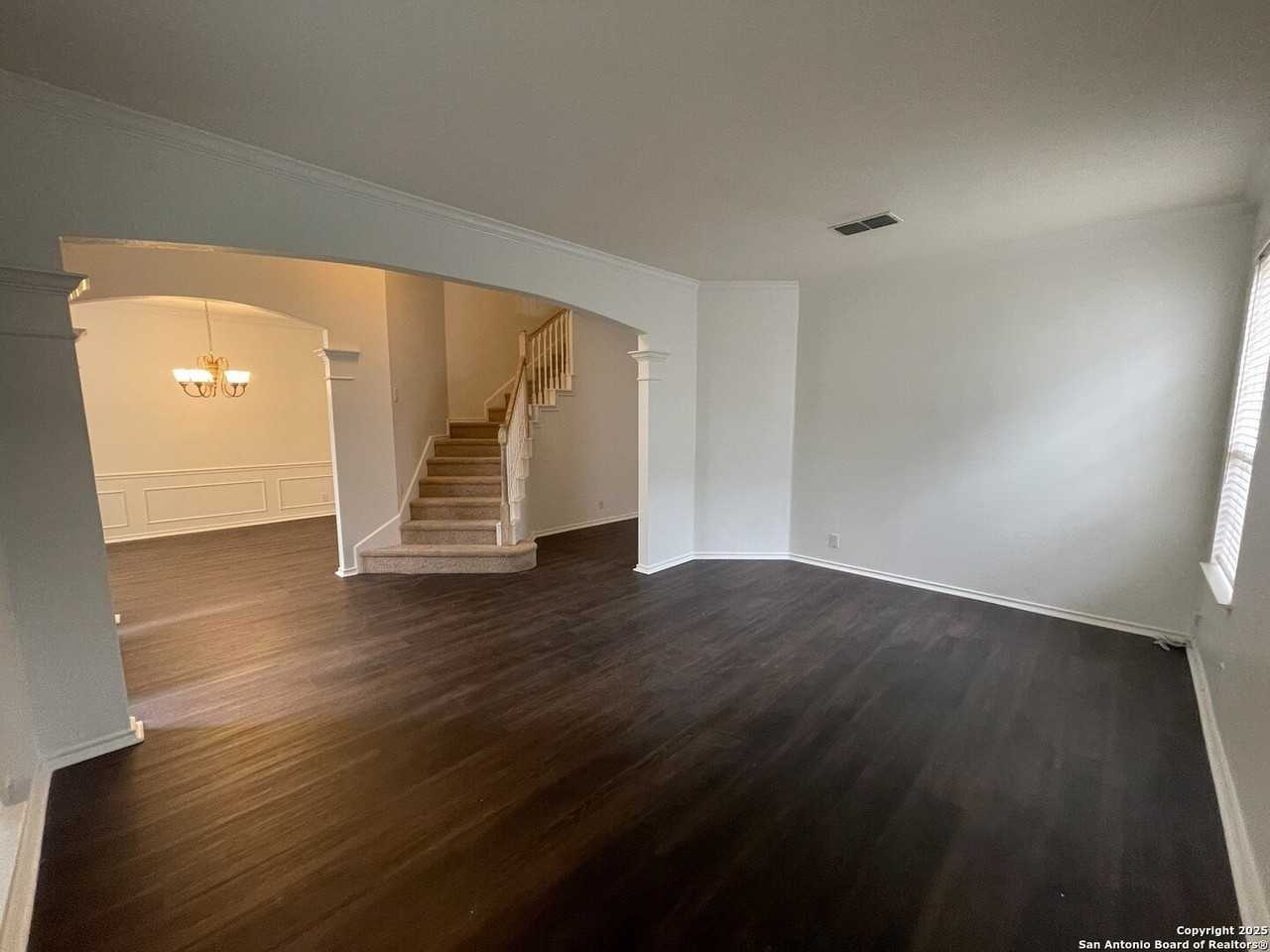 18306 Beargrass Ct - Photo 5 of 39