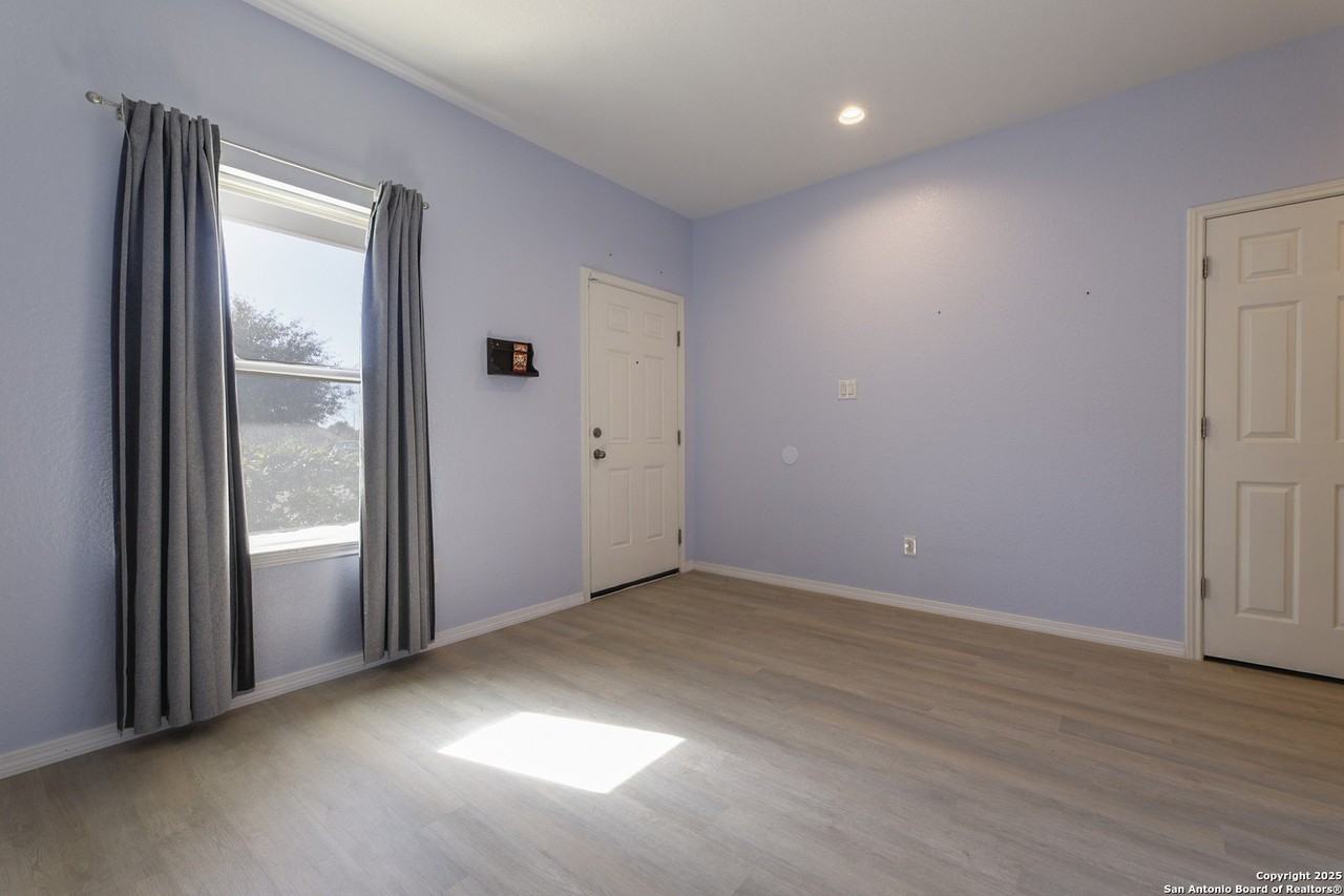 2450 Key Hole Vw - Photo 4 of 24