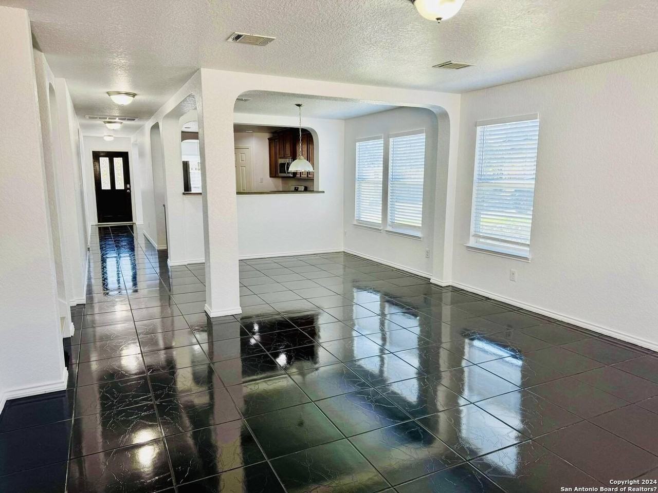 12139 Patton Pt - Photo 6 of 34