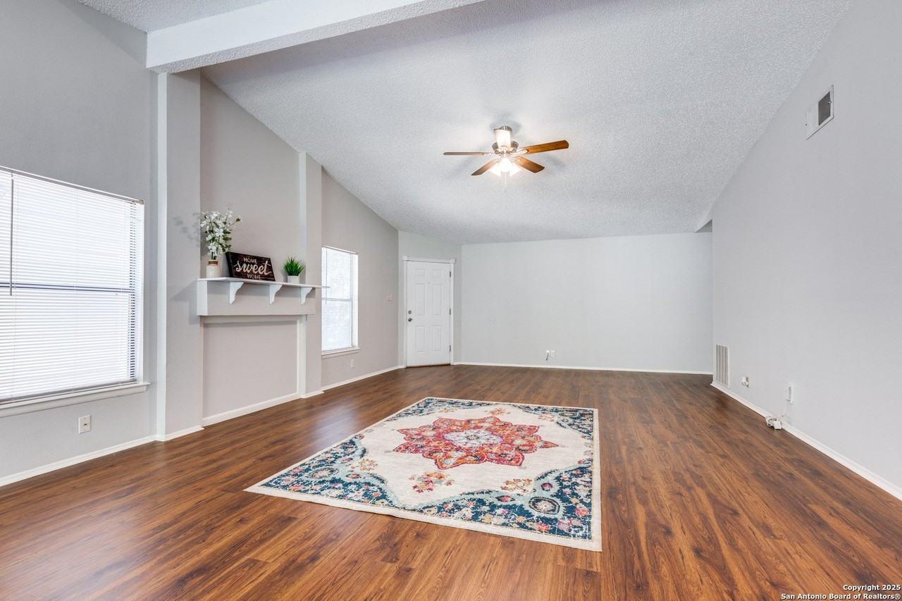 10323 Country Vis - Photo 5 of 25