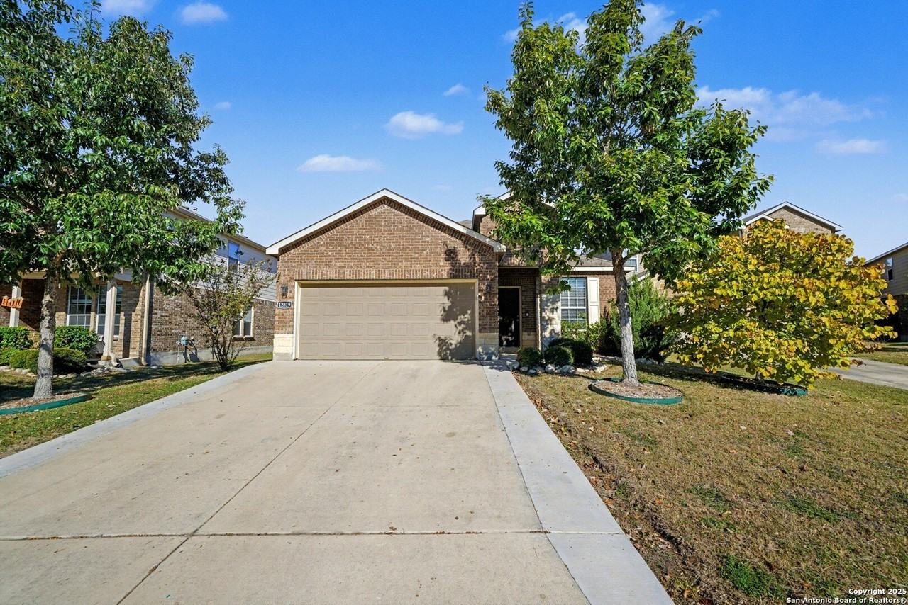 12819 S San Antonio - Photo 2 of 41